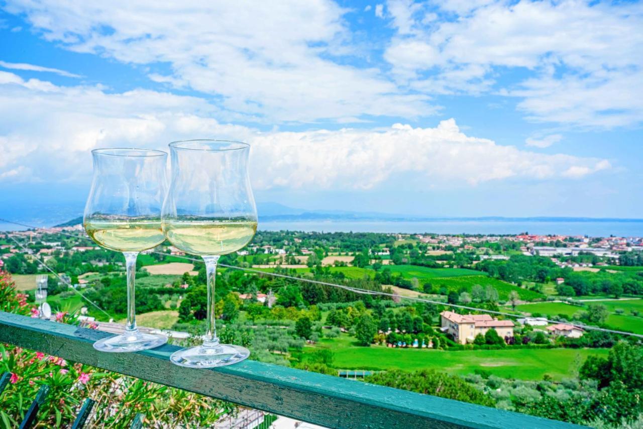 Villa Piscina Panoramica - La Casa Volante Soiano Del Lago Esterno foto
