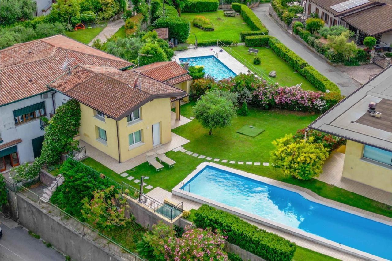 Villa Piscina Panoramica - La Casa Volante Soiano Del Lago Esterno foto